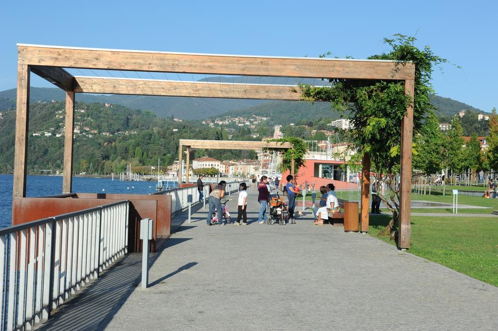 Casa Botta - Luino Lago Maggiore Buitenkant foto